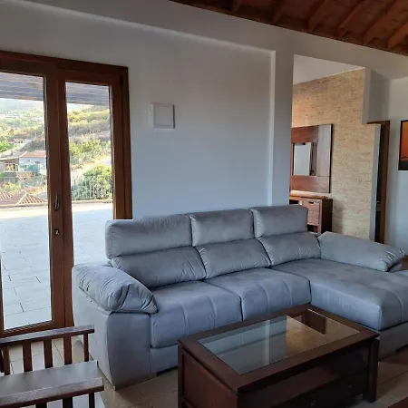 Casa Amagante, En Hoyo De Holiday home