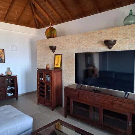 Casa Amagante, En Hoyo De
